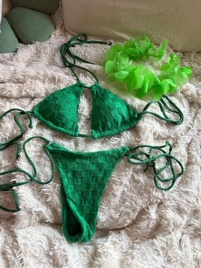 Green Checkered  Bikini small + head crown like new